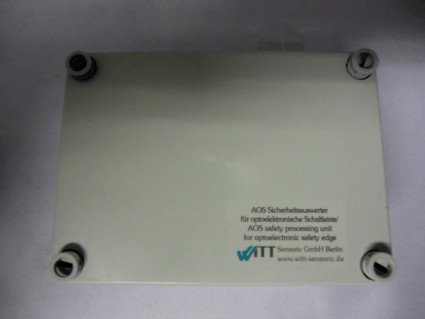 Optosensor-Auswertegerät KAT 3 für Torabsicherung
Sicherheits-Auswertegerät für optische Sensoren
KAT-3-Auswertung für Optosensoren an Toranlagen
Optosensor-Auswertegerät für Industrietore