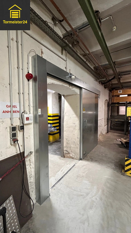 Maschinenverordnung 2023/1230: Checkliste für kraftbetätigte Toranlagen