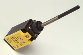 GEBA Federstabschalter für Schlupftür

Sicherheitsschalter für Industrietor GEBA

Federstabschalter Tor Schlupftür

GEBA Türüberwachungsschalter