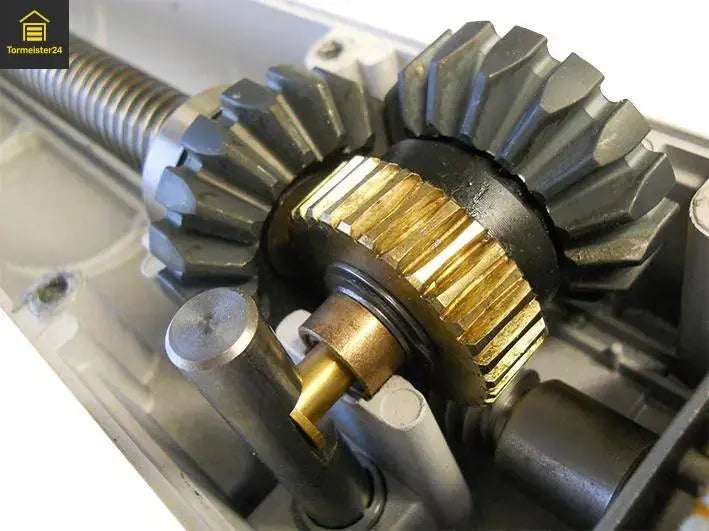 Marantec  für Drehtore bis 3,0 m ohne Encoder Antrieb für Drehtore bis 3,0 m: 24 V-DC Motor, 1.500 N, 2,6 cm/s, 120°, ohne Encoder Marantec